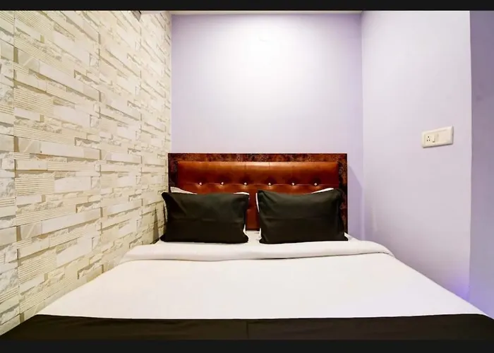 Hotel Srideep By Stayseasy Near Ruby